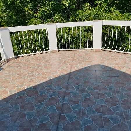 Tuerkiz Apartman - 5 Szobas 13 Fos Apartmanhaz 4Km A Balaton- Balatonszabadi Fürdőtelep Exteriér fotografie