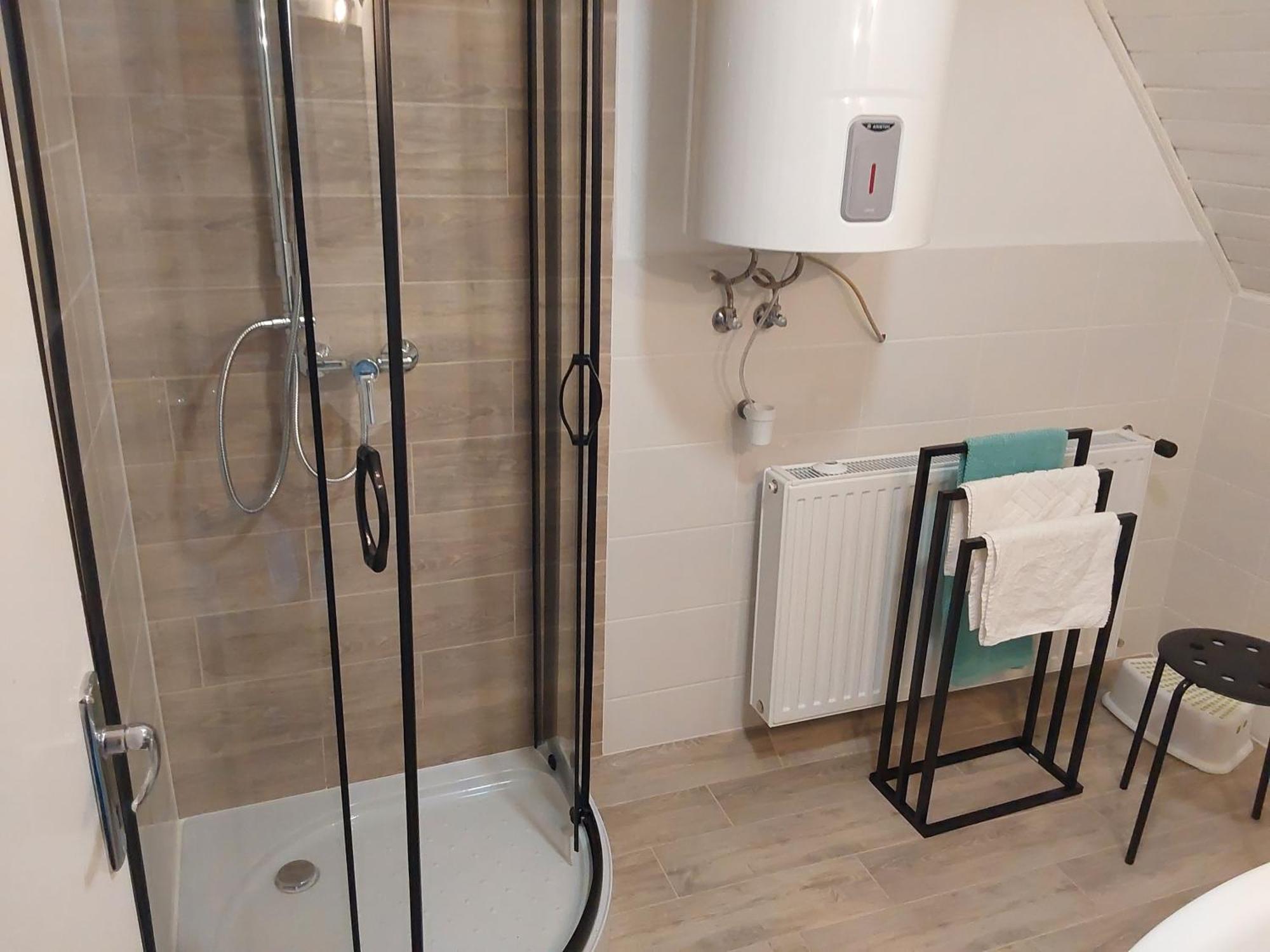 Tuerkiz Apartman - 5 Szobas 13 Fos Apartmanhaz 4Km A Balaton- Balatonszabadi Fürdőtelep Exteriér fotografie