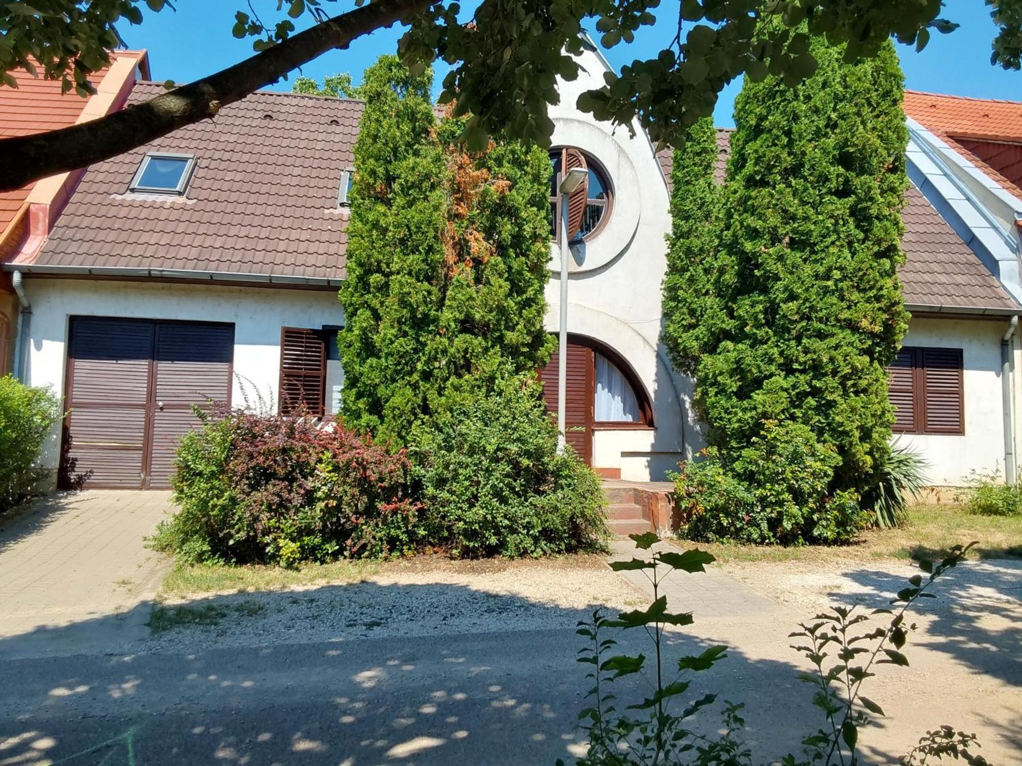 Tuerkiz Apartman - 5 Szobas 13 Fos Apartmanhaz 4Km A Balaton- Balatonszabadi Fürdőtelep Exteriér fotografie